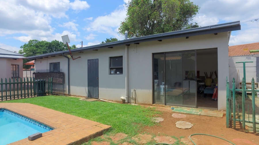 3 Bedroom Property for Sale in Rustenburg Central North West